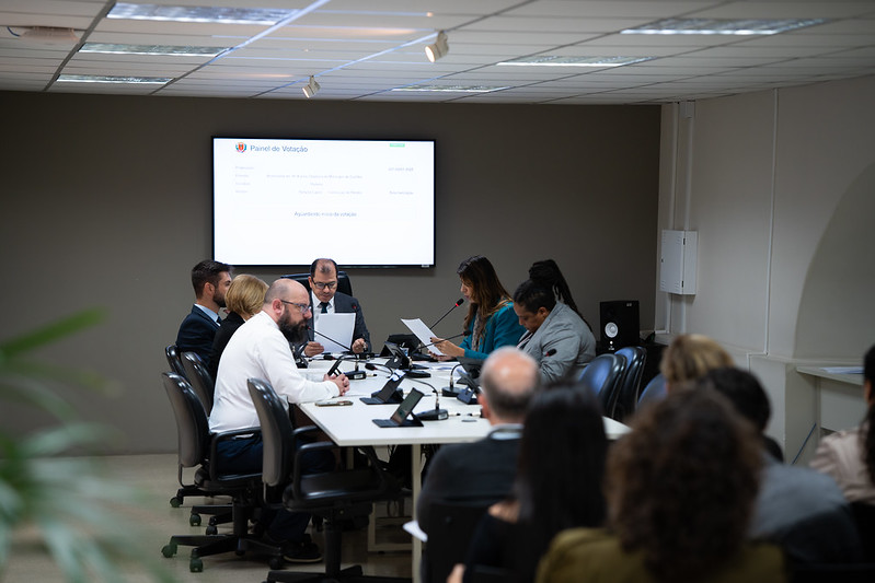 Câmara de Curitiba já pode votar adequação da LOM sobre aposentadoria