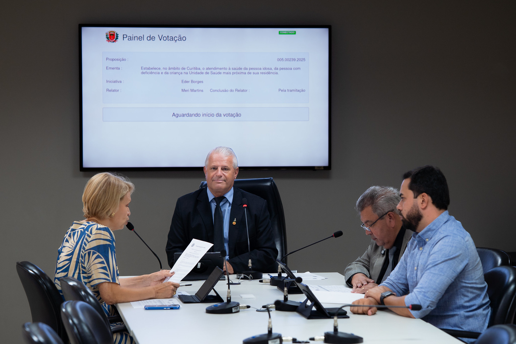 Postos de saúde de Curitiba: atendimento prioritário pronto para plenário