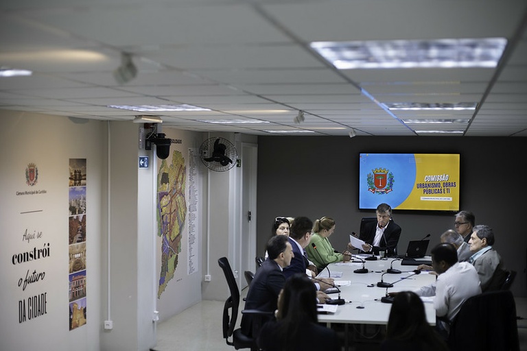 Entrega por aplicativos: regulamentação já pode ser votada em Curitiba