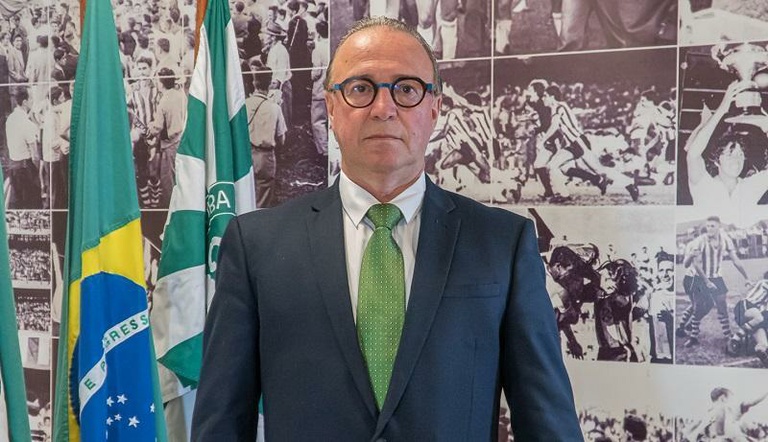 Câmara de Curitiba lamenta falecimento de Renato Follador