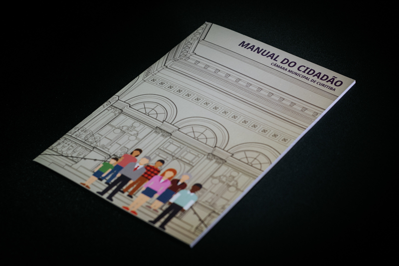 Câmara de Curitiba licita a impressão de materiais gráficos