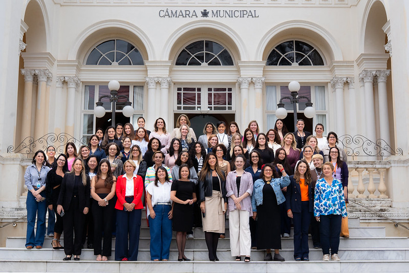 Câmara de Curitiba presta homenagem ao Dia Internacional da Mulher
