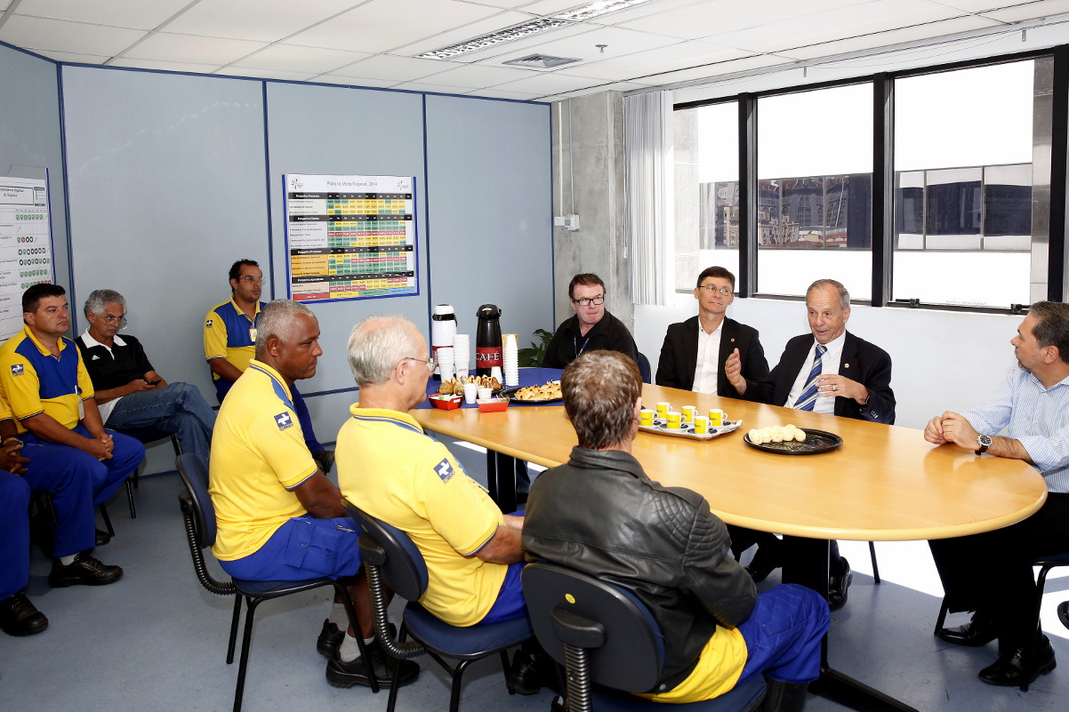 Câmara de Curitiba prestigia comemoração ao Dia do Carteiro