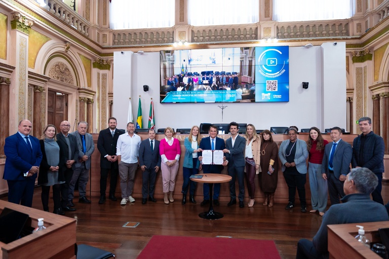 Câmara de Curitiba quer iniciar construção da nova sede em 2027