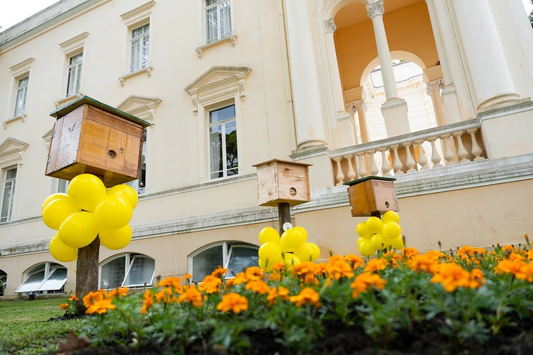 Câmara de Curitiba recebe a 90ª unidade do programa Jardins de Mel