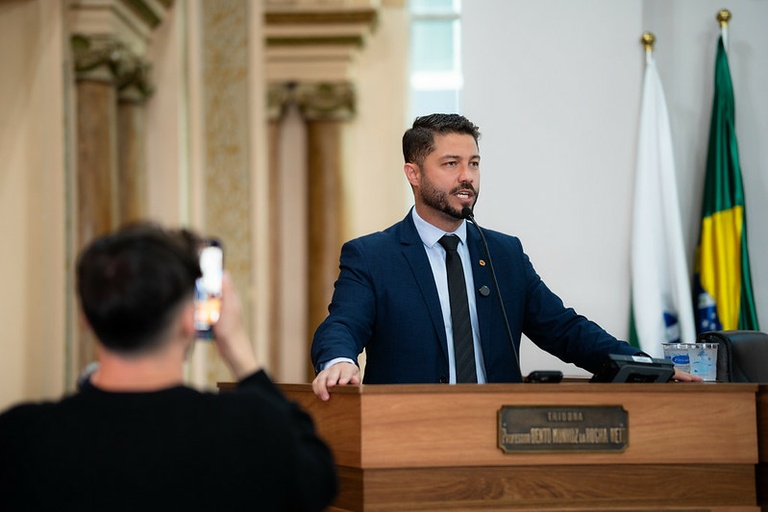 CMC repercute operação no RJ e homenageia policiais mortos