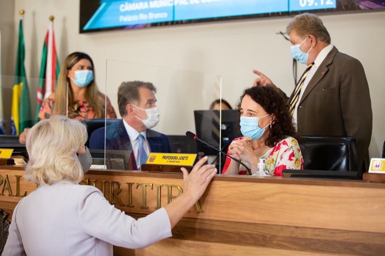 Câmara de Curitiba terá audiência pública no dia 24 sobre mudanças na previdência 