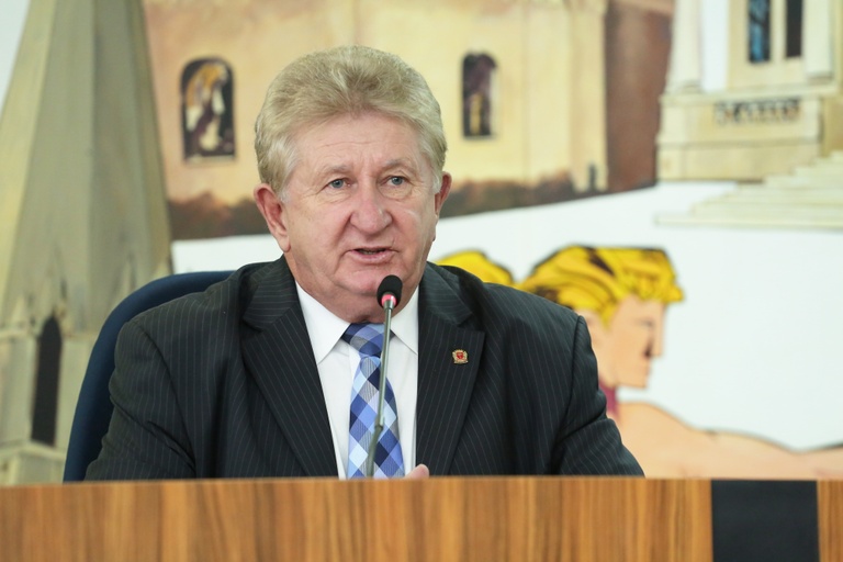 Câmara debate fatores de risco para crianças e adolescentes