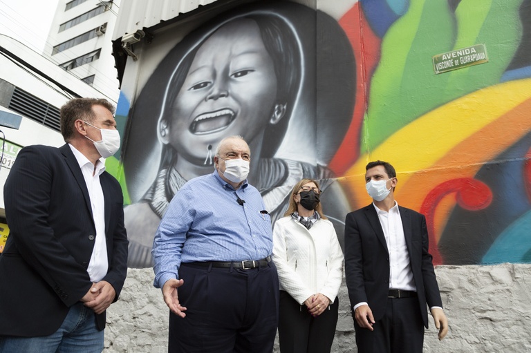 Câmara e FCC inauguram projeto Muros da Mata Atlântica em Curitiba
