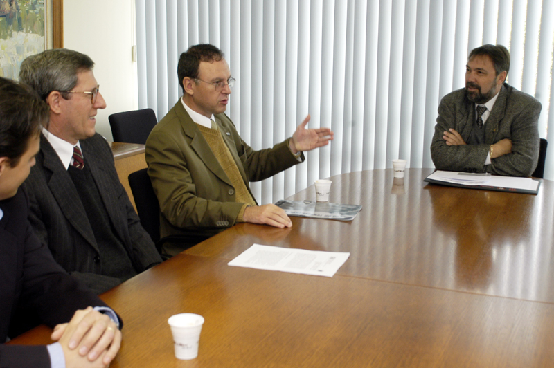 Câmara e UFPR assinam convênio para utilização de software livre 