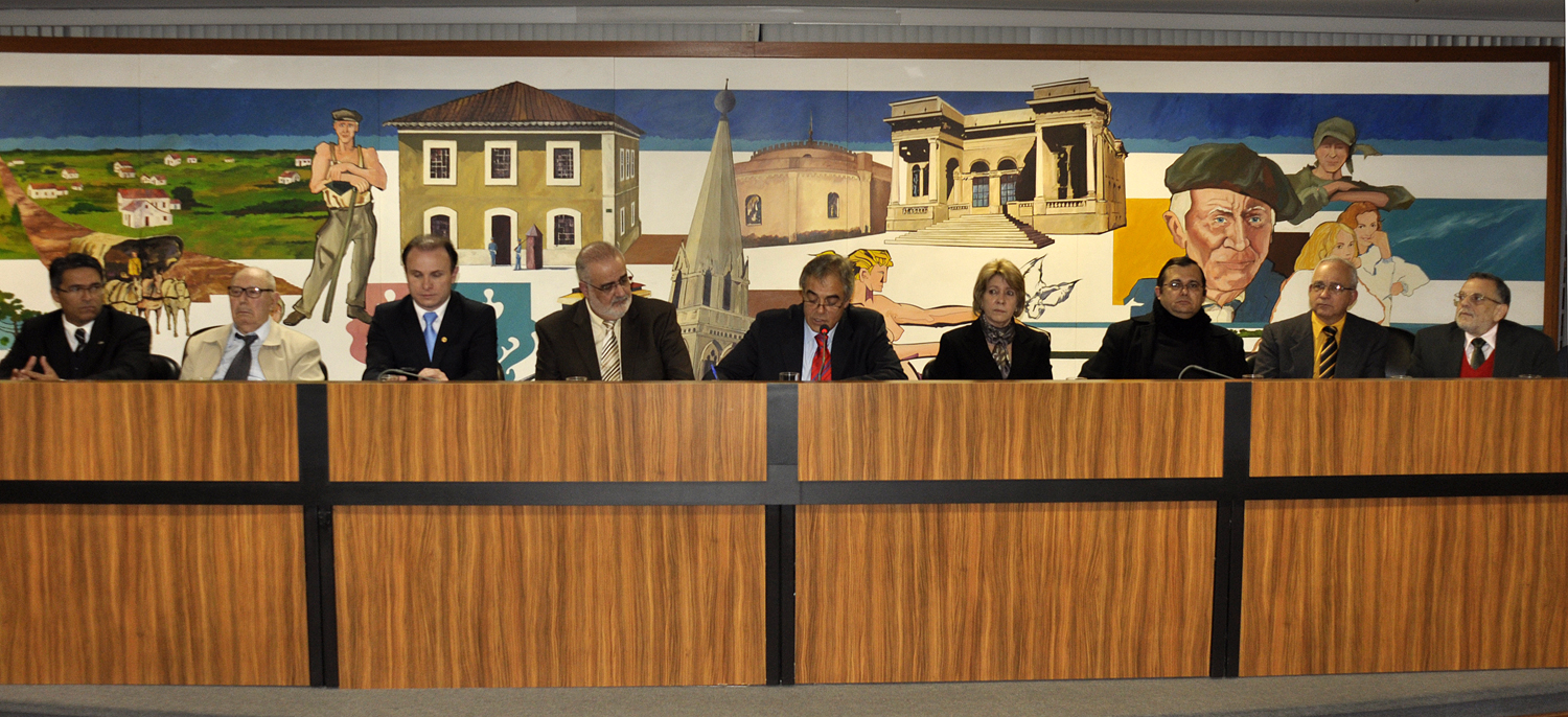 Câmara entrega cidadania honorária a pastor batista 