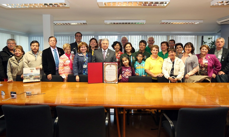 Câmara entrega homenagem a intercambistas mexicanos 