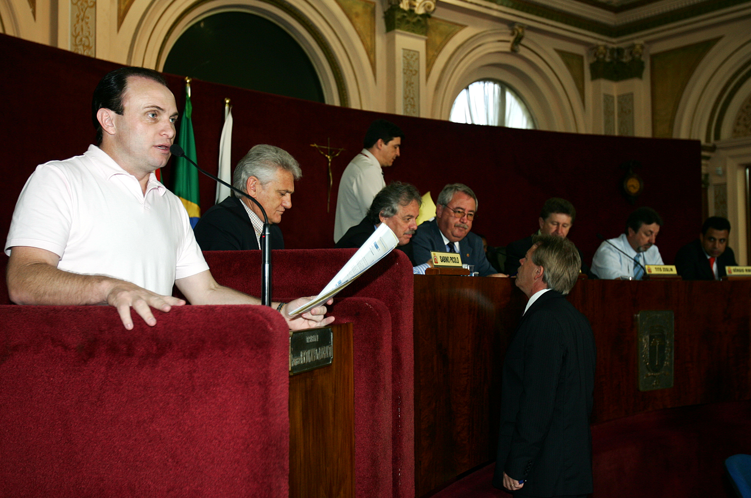 Câmara estende benefício habitacional aos idosos 