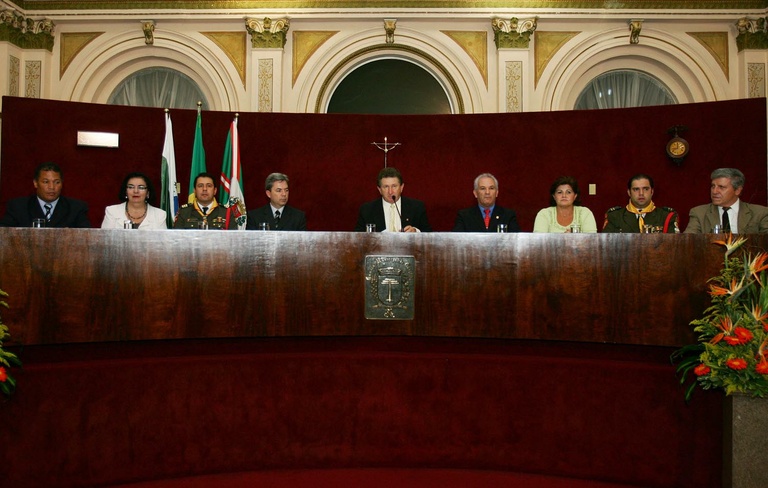 Câmara faz homenagem aos desbravadores adventistas 