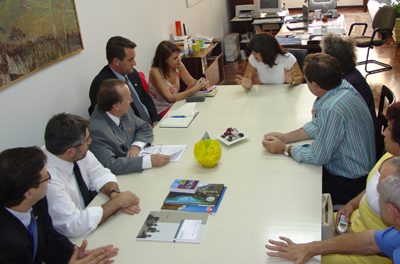 Câmara faz parceria com UFPR e OAB-PR 