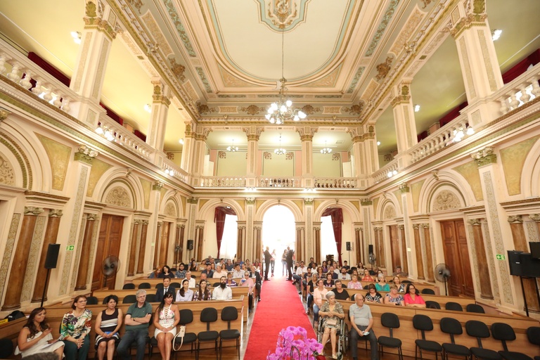 Câmara homenageia 12 servidores que se aposentaram em 2018