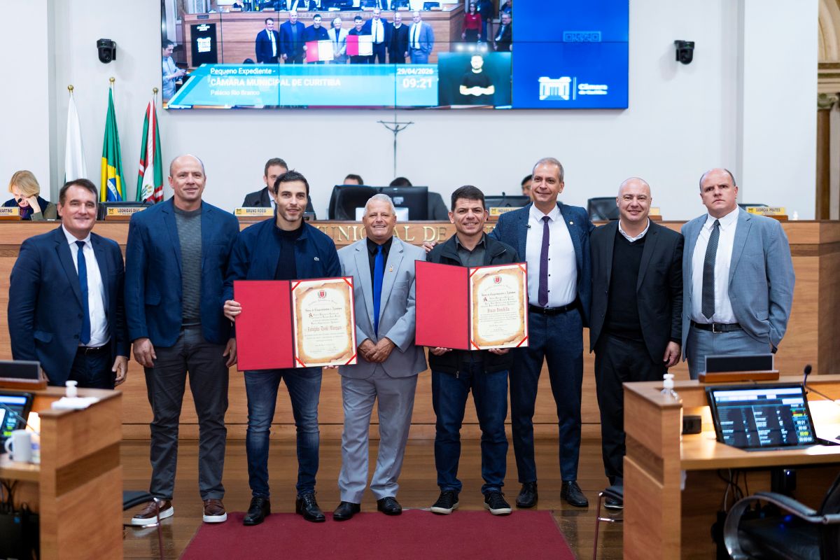 Câmara homenageia árbitros de Curitiba convocados para a Copa do Mundo