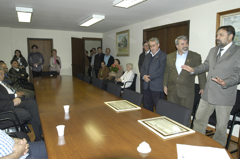 Câmara homenageia comunidade Sírio Libanesa 