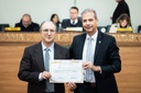 Vereadores homenageiam médico Josué Bruginski de Paula 