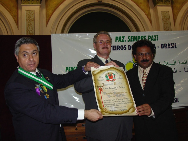 Câmara homenageia os 80 anos da UBE 