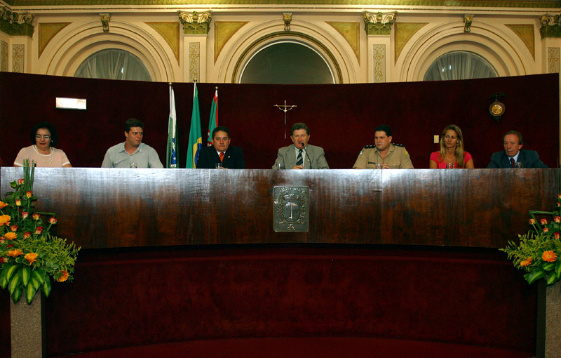 Câmara homenageia os artesãos mais antigos 