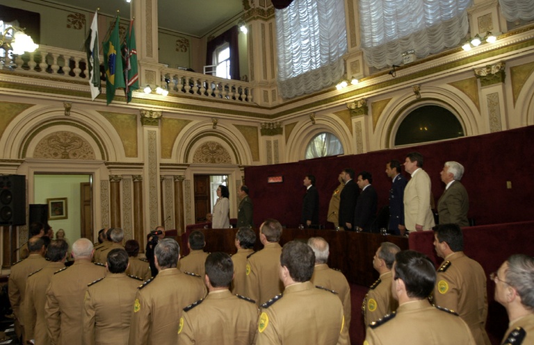 Câmara homenageia PM nos 152 anos 