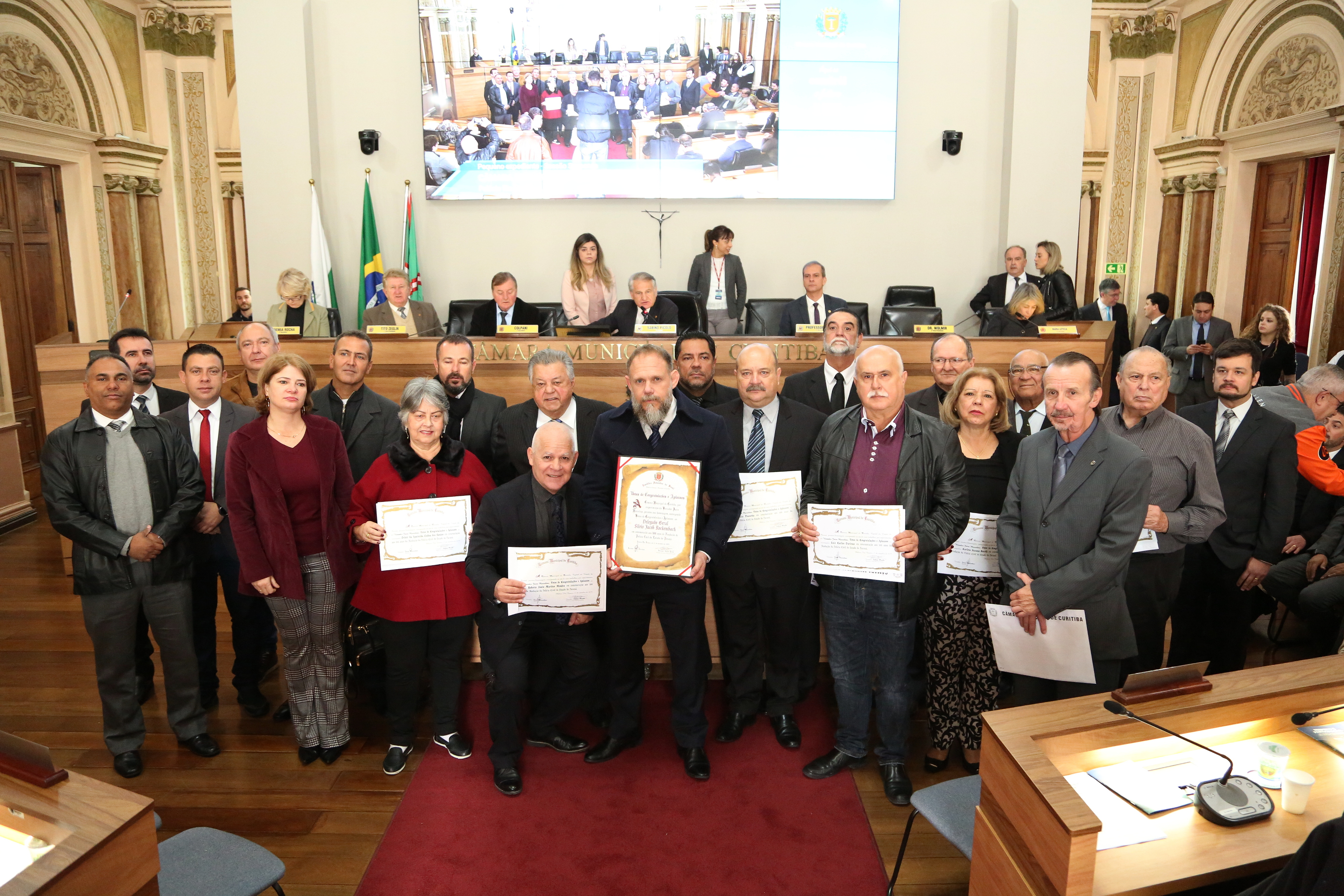 Câmara homenageia Polícia Civil pelo aniversário de 166 anos