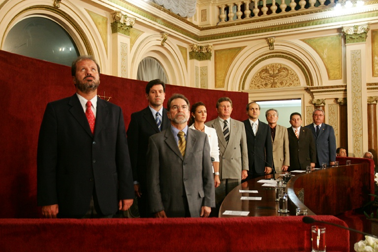 Câmara homenageia servidores públicos 