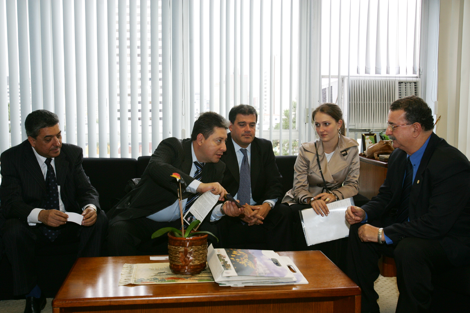 Câmara Municipal recebe vereadores de Medellín 