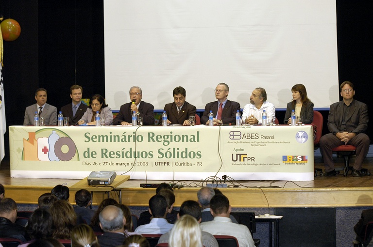 Câmara no seminário de resíduos sólidos 