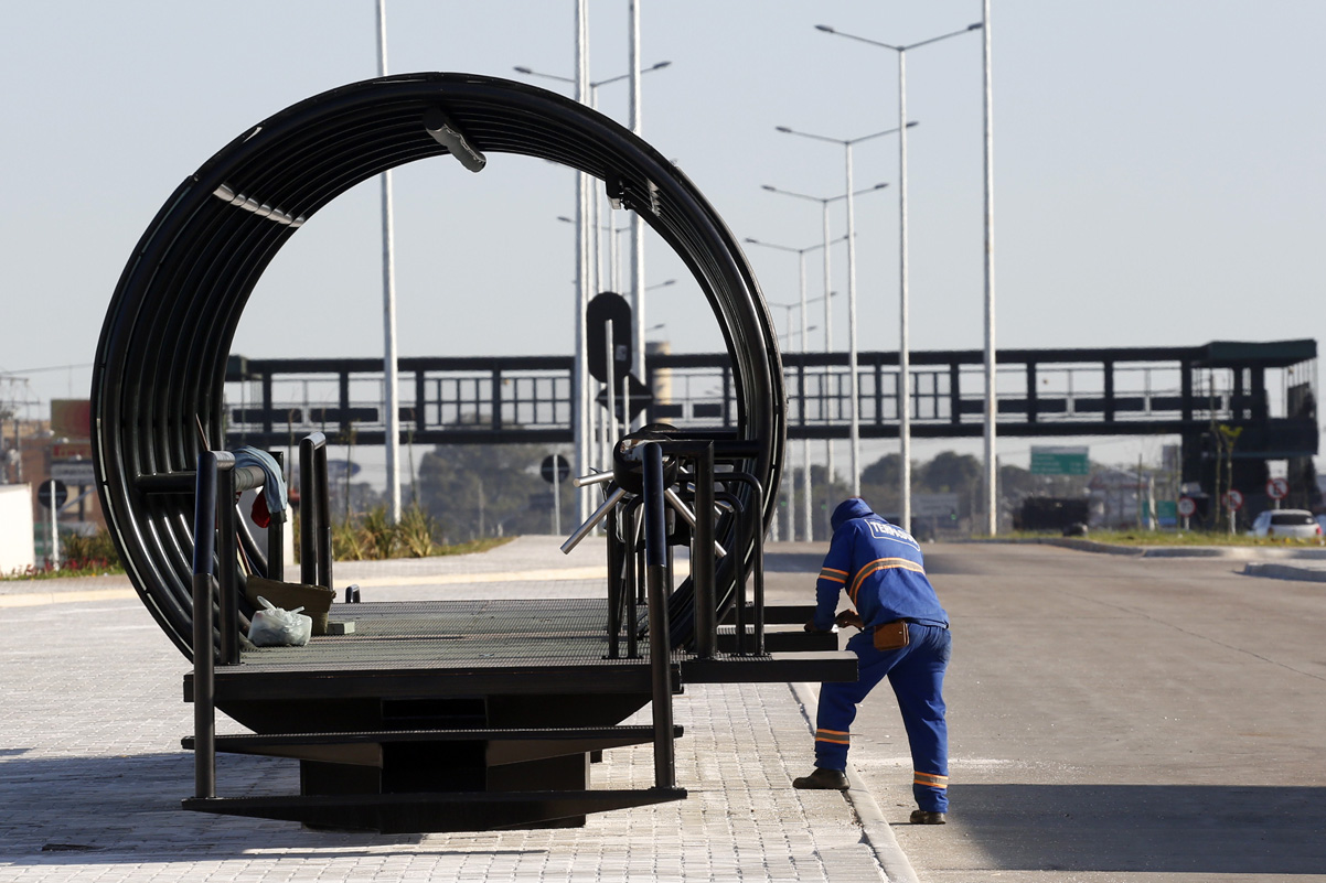 Câmara pede instalação de banheiros em novas estações tubo