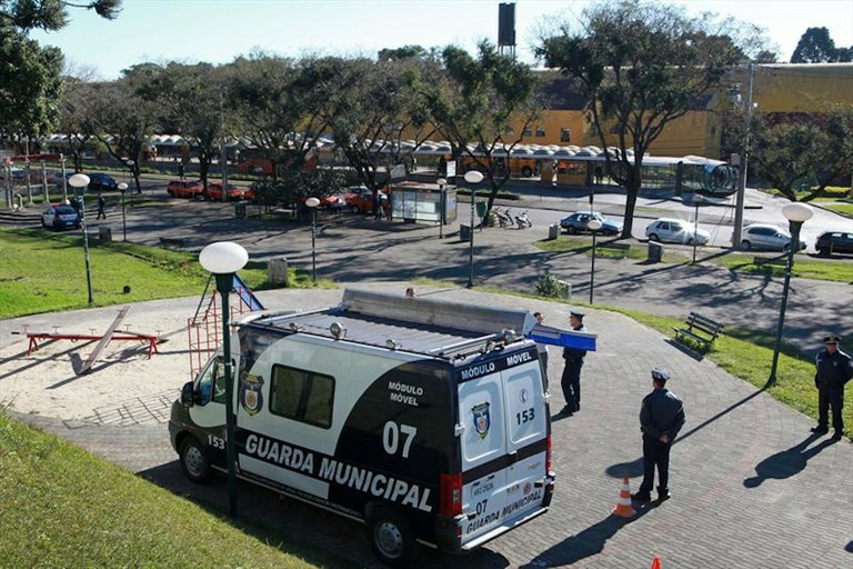 CMC pede guardas nas praças e Decreto de Baixo Risco à Prefeitura de Curitiba