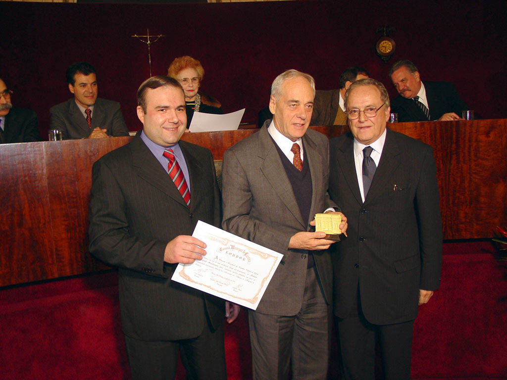 Câmara presta homenagem ao HC 