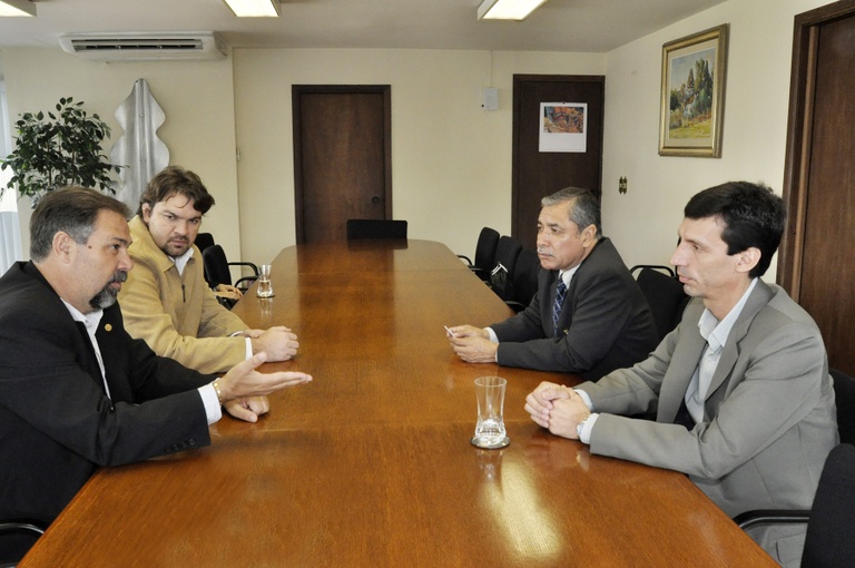 Câmara propõe parceria a vereadores do Paraguai 