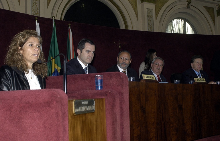 Câmara quer combater empresas clandestinas 