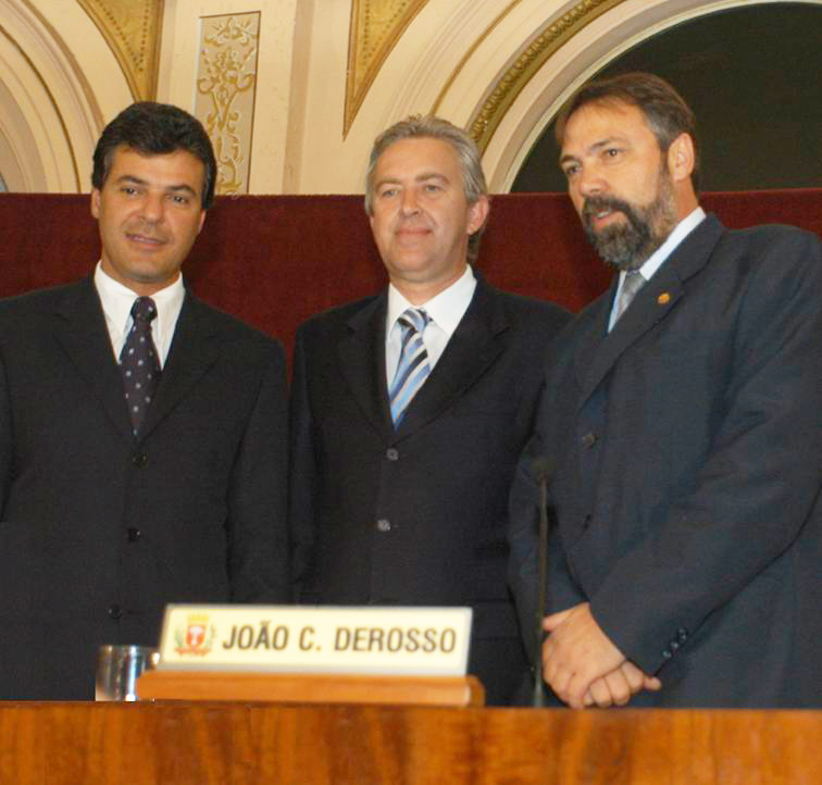 Câmara reabre sessões plenárias nesta terça 