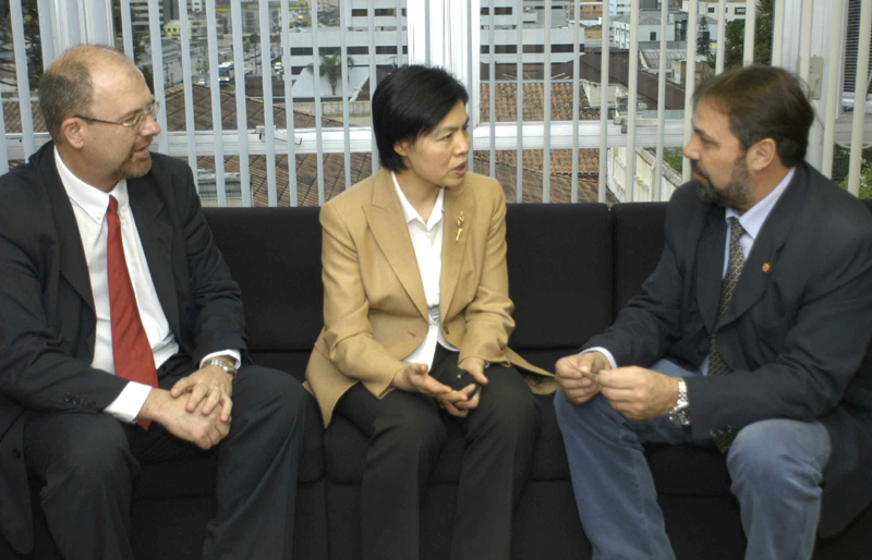 Câmara recebe conselheira da embaixada chinesa 