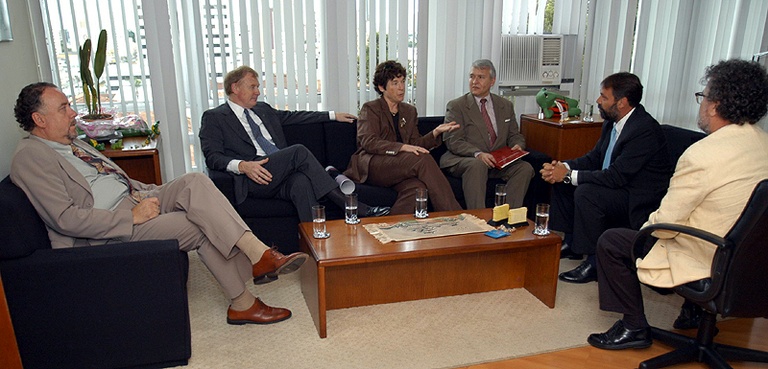 Câmara recebe delegação norte-americana 