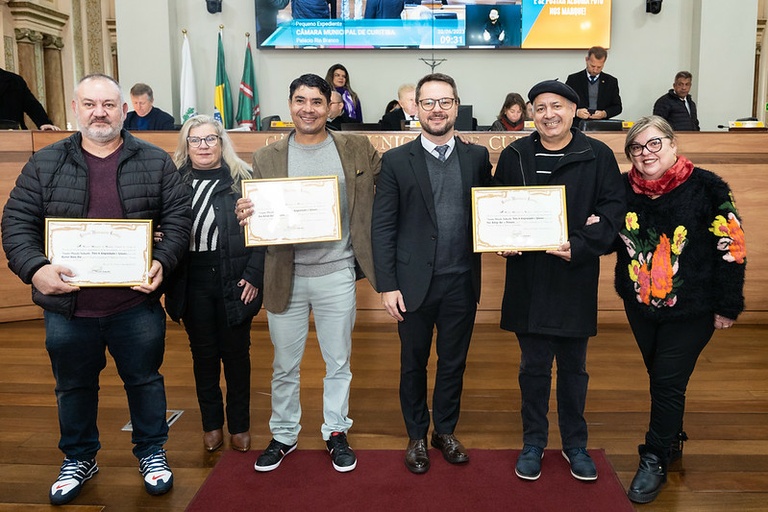 Câmara homenageia vencedores do "Comida di Buteco" 2023