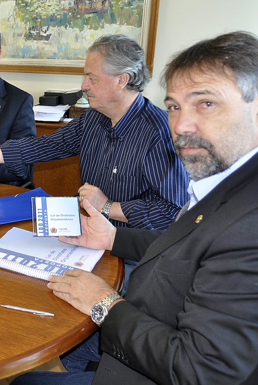 Câmara recebe projeto da LDO para 2011 