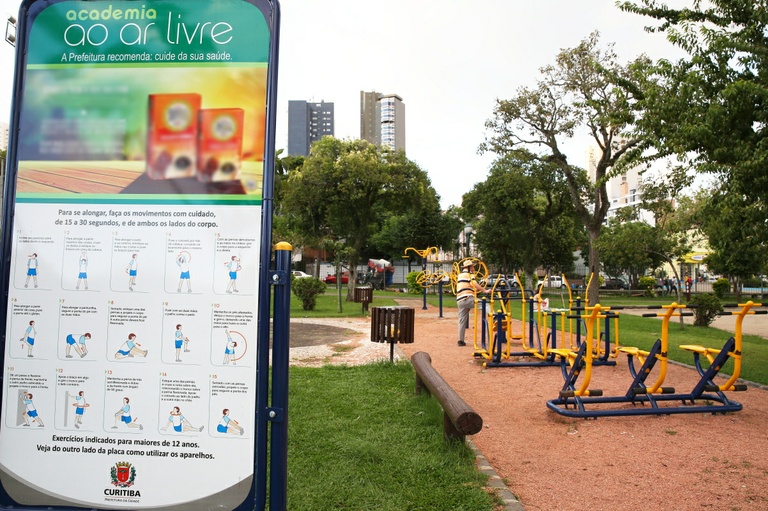 Câmara recebe resposta da prefeitura sobre academia ao ar livre