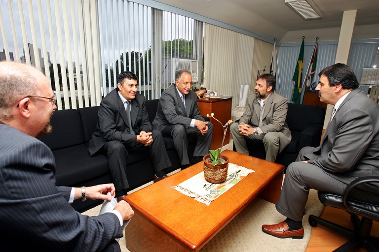Câmara recebe visita de embaixador da Líbia 