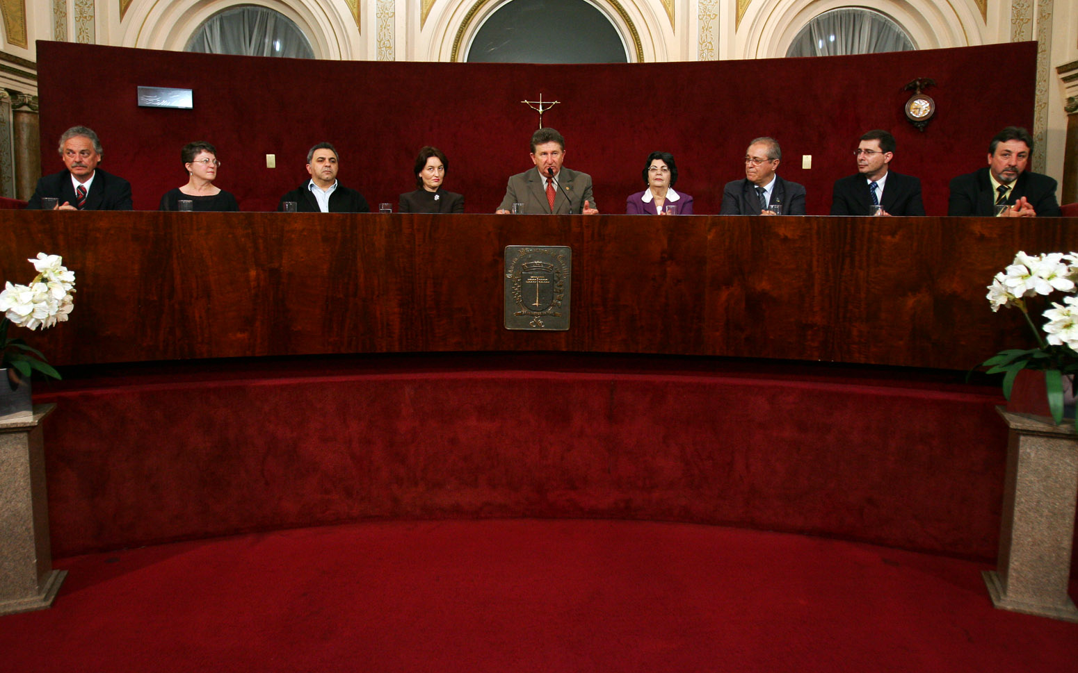 Câmara reconhece professores e poetas 