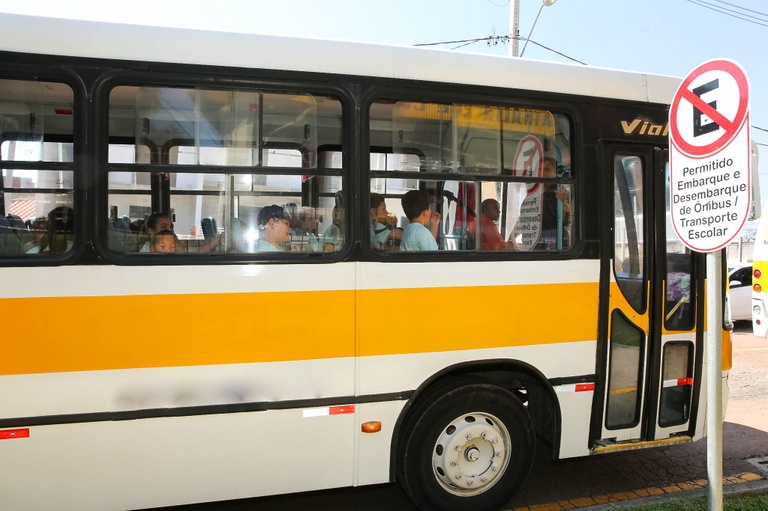 Câmara de Curitiba rejeita alteração na Lei do Transporte Escolar