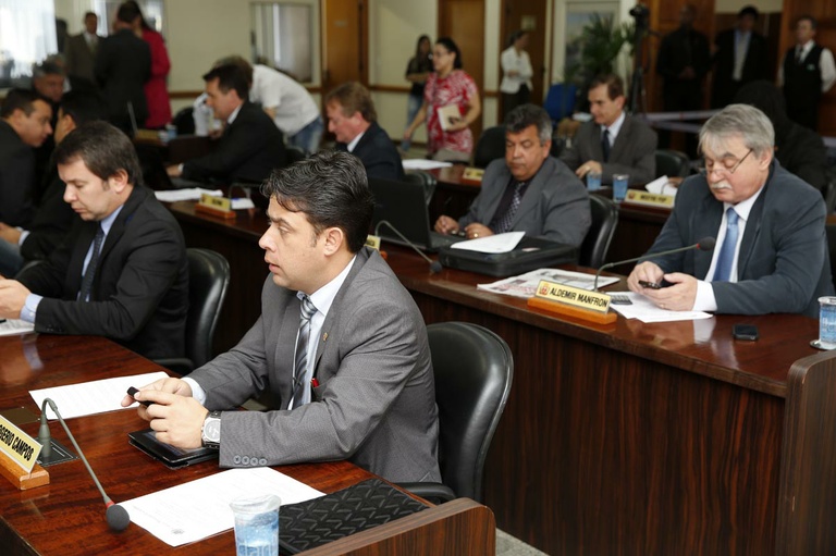 Câmara vota amanhã mudanças no Regimento Interno 