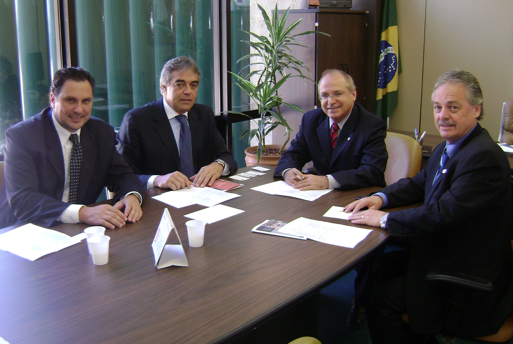 Câmaras Municipal e Federal trocam ideias e sugestões 