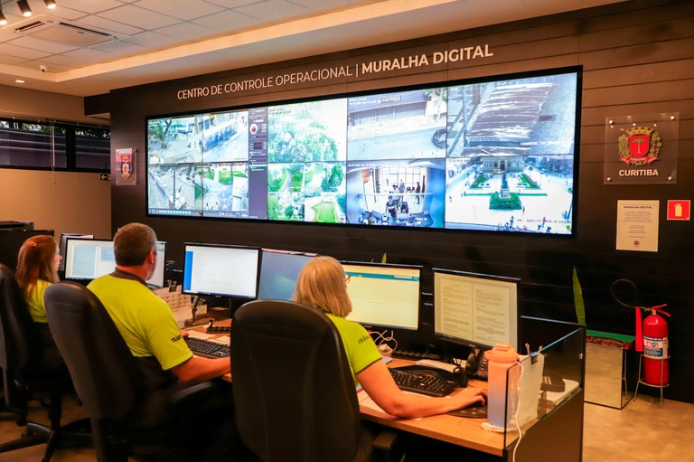Câmeras privadas poderão integrar videomonitoramento de Curitiba