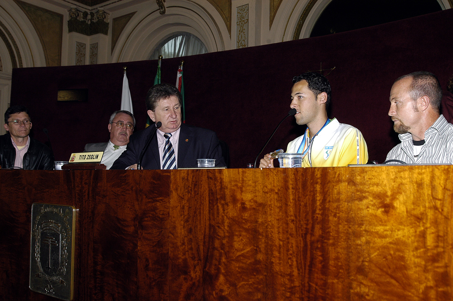 Campeão do Parapan homenageado na Câmara 