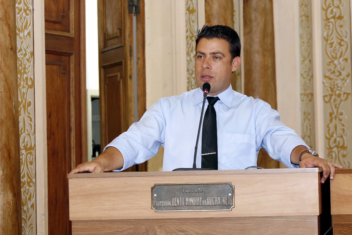 Campos: Emendas reforçarão caixa de 22 escolas da Região Sul