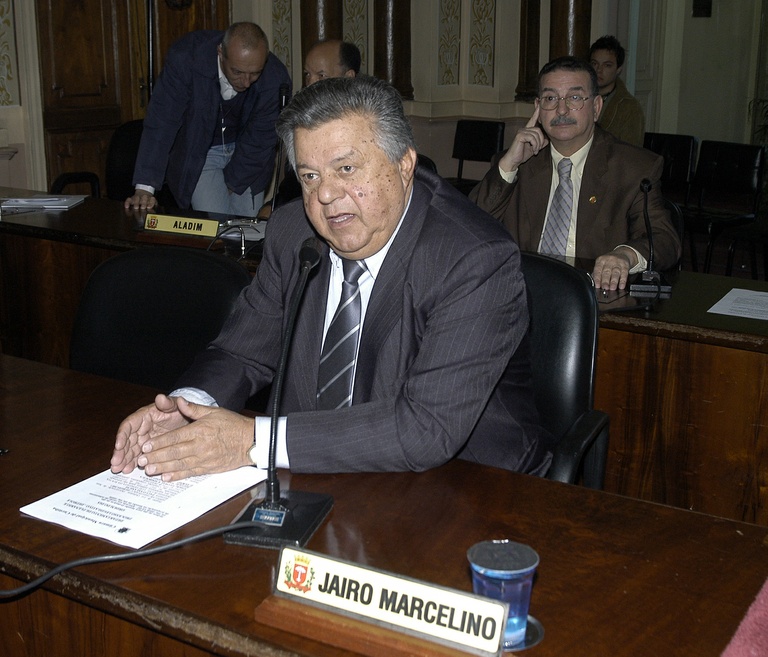 Carteiros recebem apoio parlamentar 